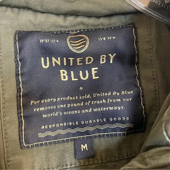 UNITED BY BLUE Women’s Green Cargo Utility Jacket Fill Zip Hood Size Medium - Picture 2 of 15